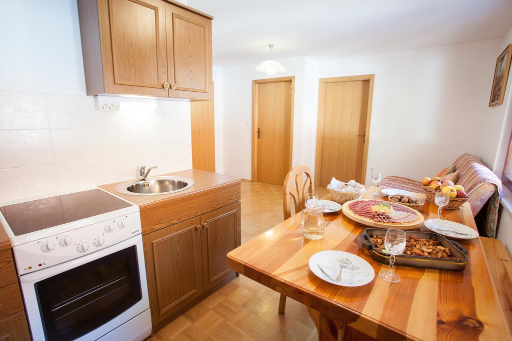Apartments Bar Lovec Cerkno Extérieur photo