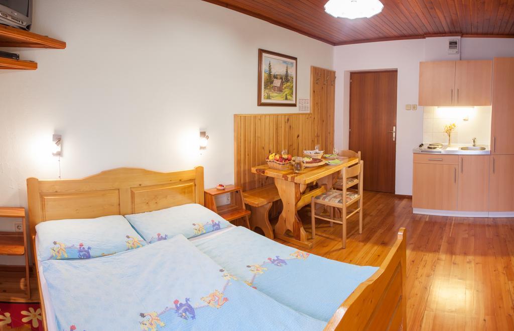 Apartments Bar Lovec Cerkno Extérieur photo